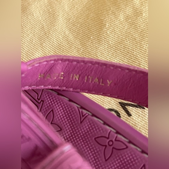Louis Vuitton Rose Pink Monogram Ipanema Leather Flip Flop Sandals with dust bag - Picture 10 of 12